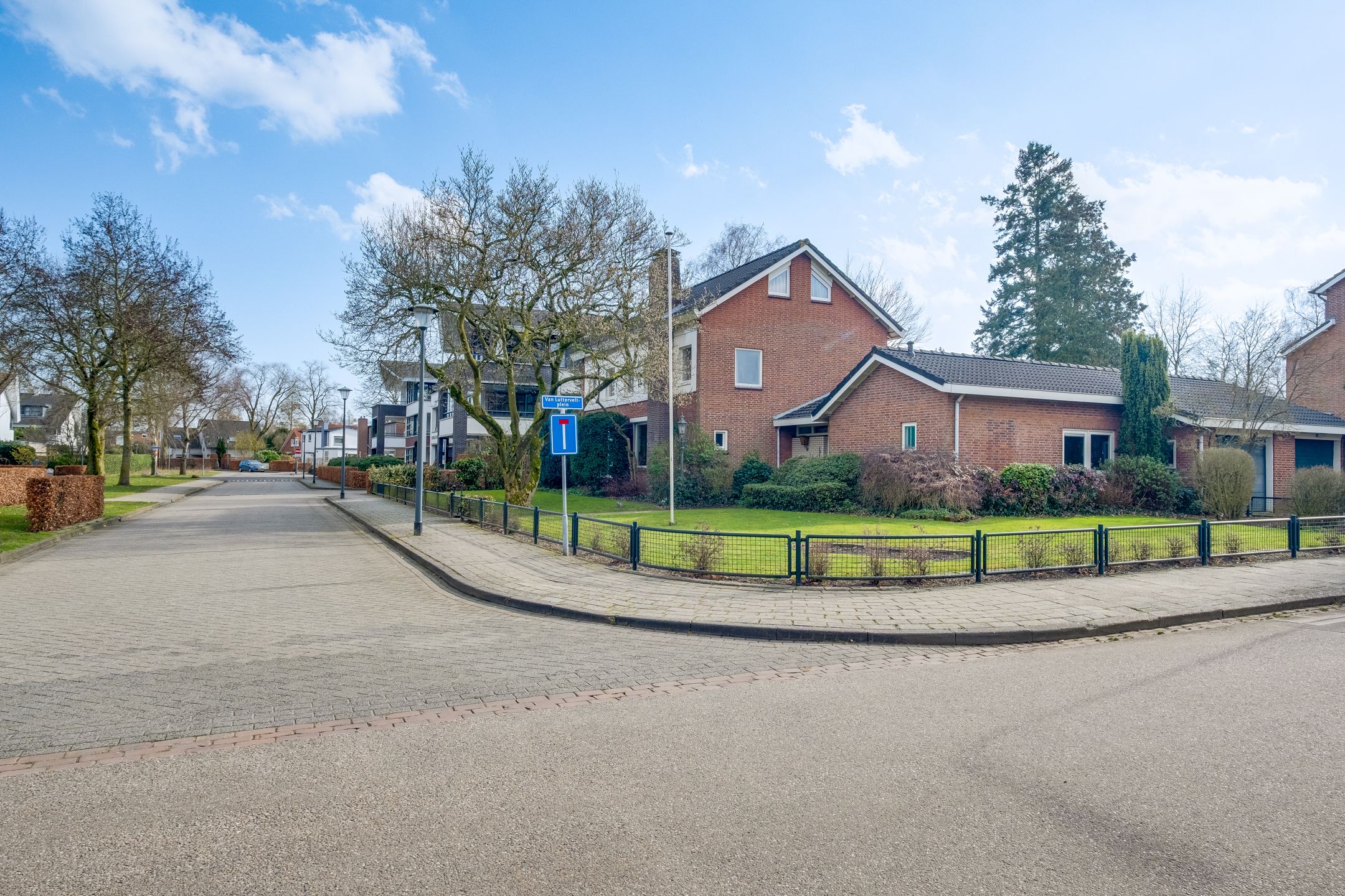 Photo 36 of van Lutterveltplein 2
