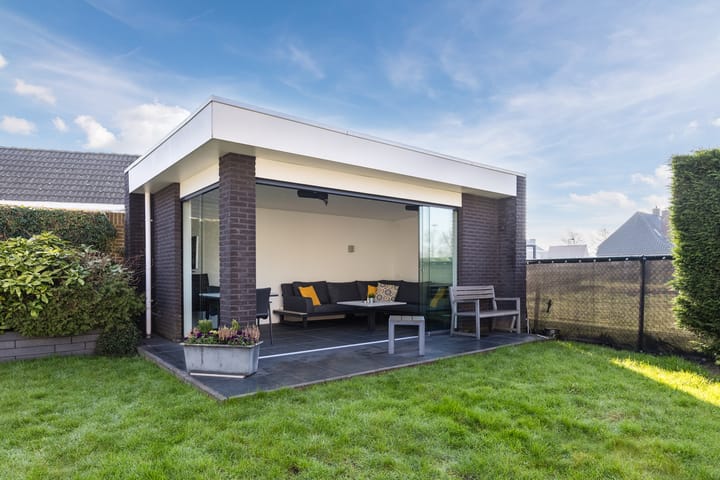 Photo 3 of Verdiesenstraat 7