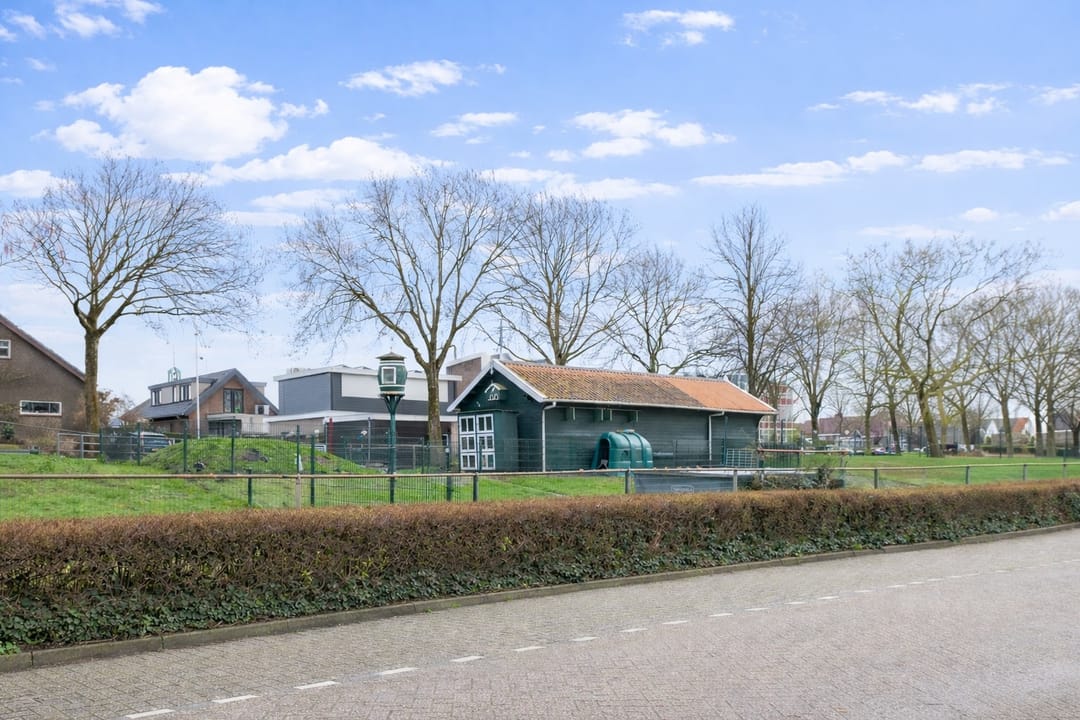 Photo 38 of Emmalaan 34