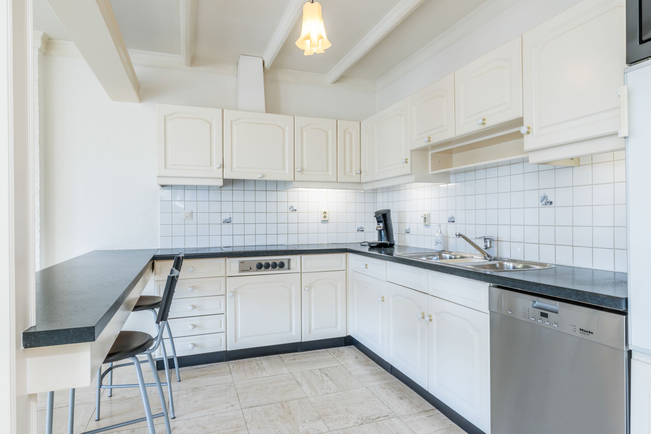 Photo 12 of Parallelweg 69