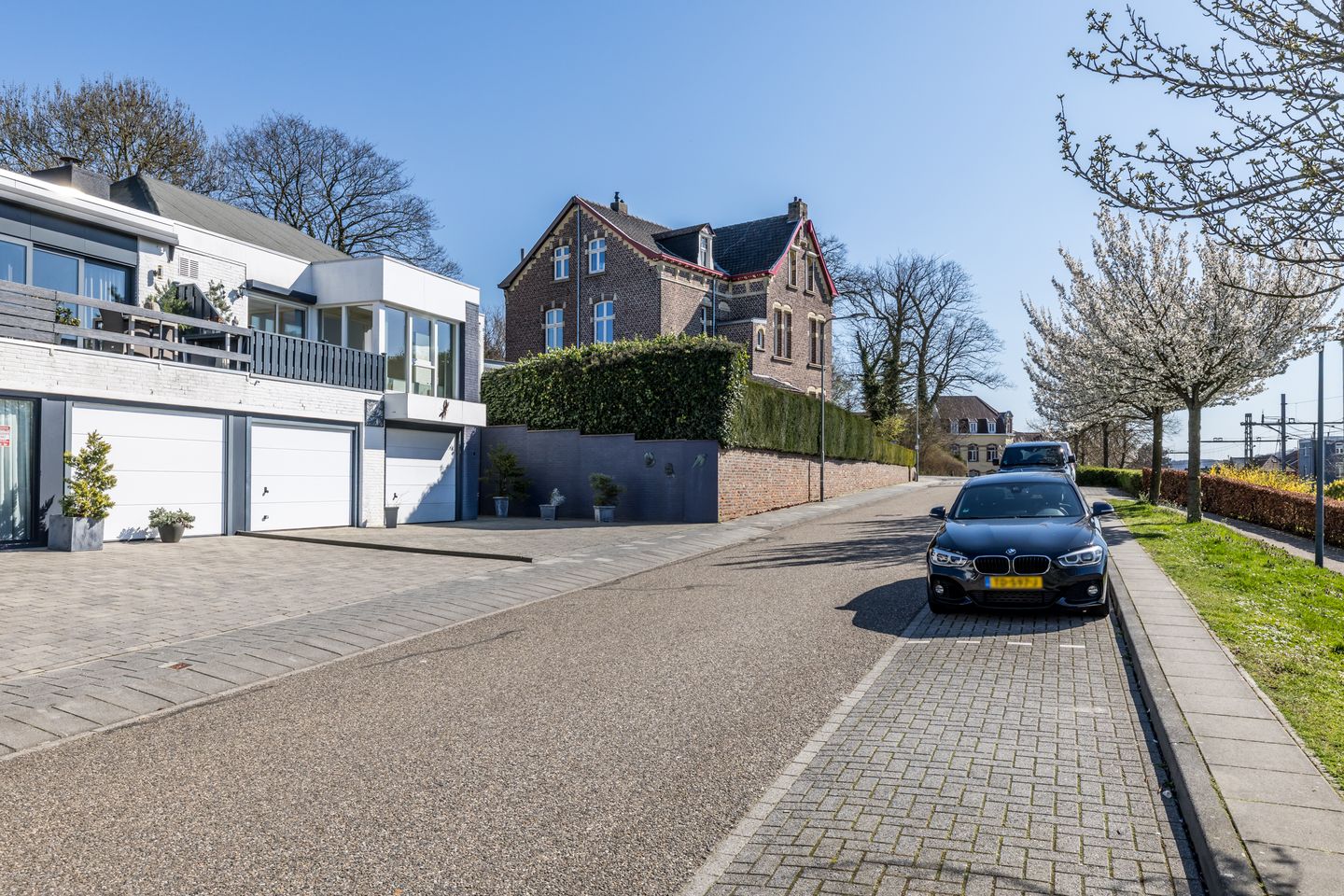 Photo 44 of Parallelweg 69