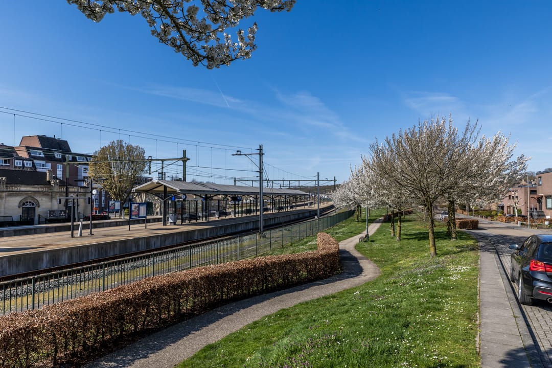 Photo 47 of Parallelweg 69