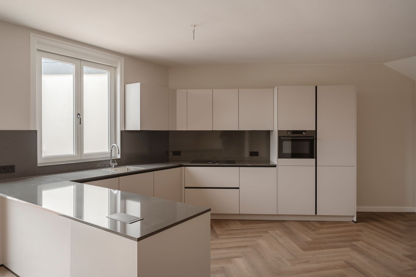 Photo 10 of Molenstraat 2-B