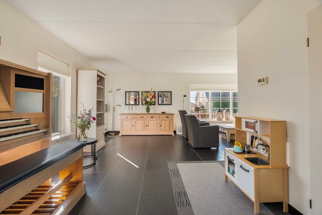 Photo 11 of Van Cralingenstraat 13