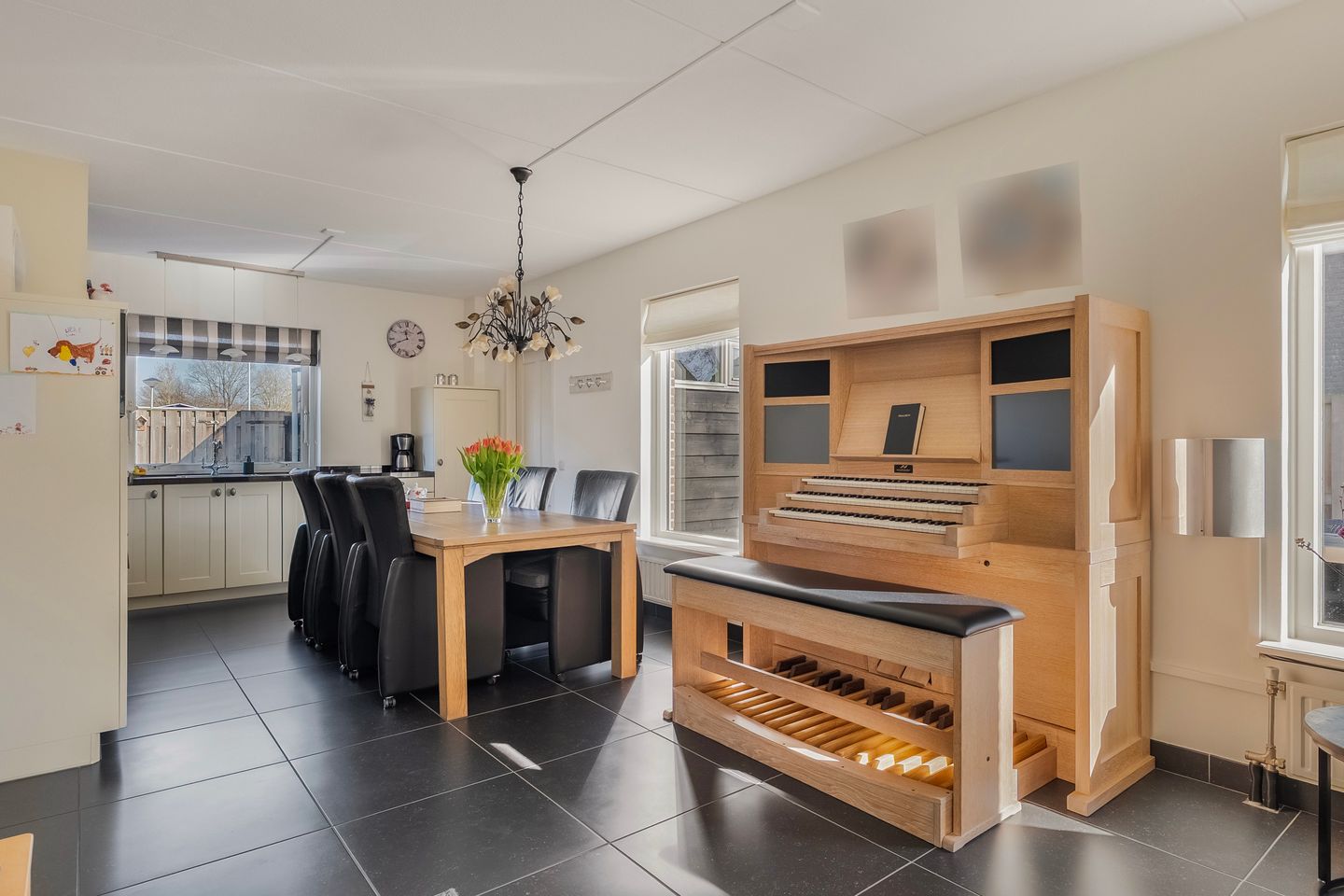 Photo 19 of Van Cralingenstraat 13