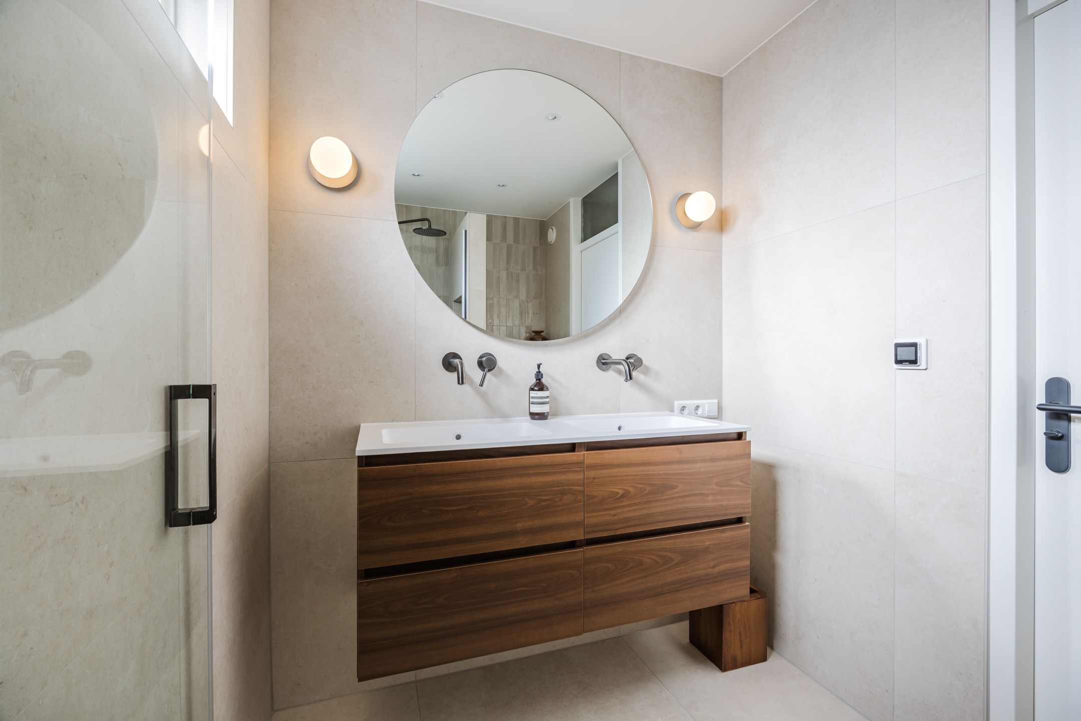 Photo 18 of van Merodestraat 24
