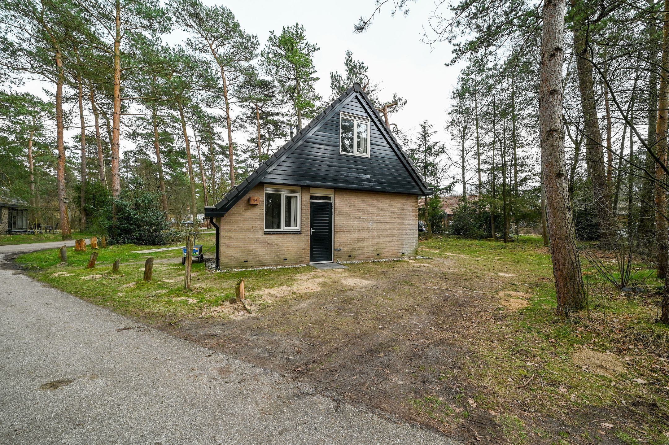 4-bedroom freehold villa in Uddel — photo 3 of 5