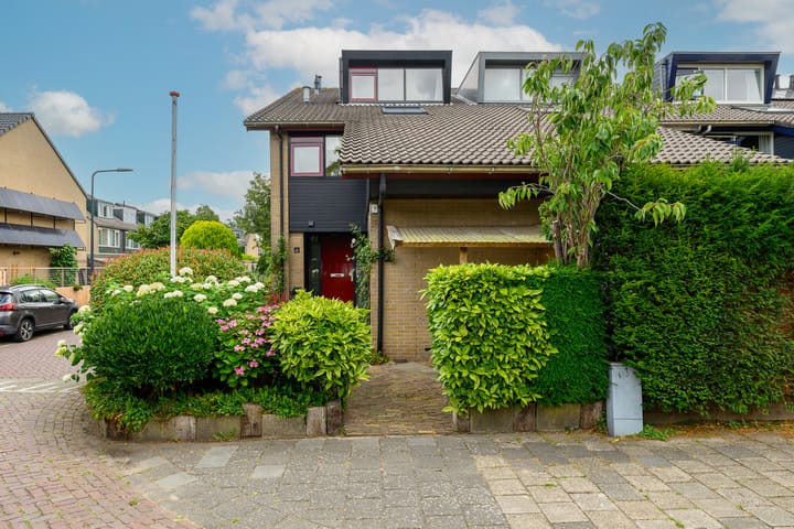 Foto 2 van Dotterbloem 17