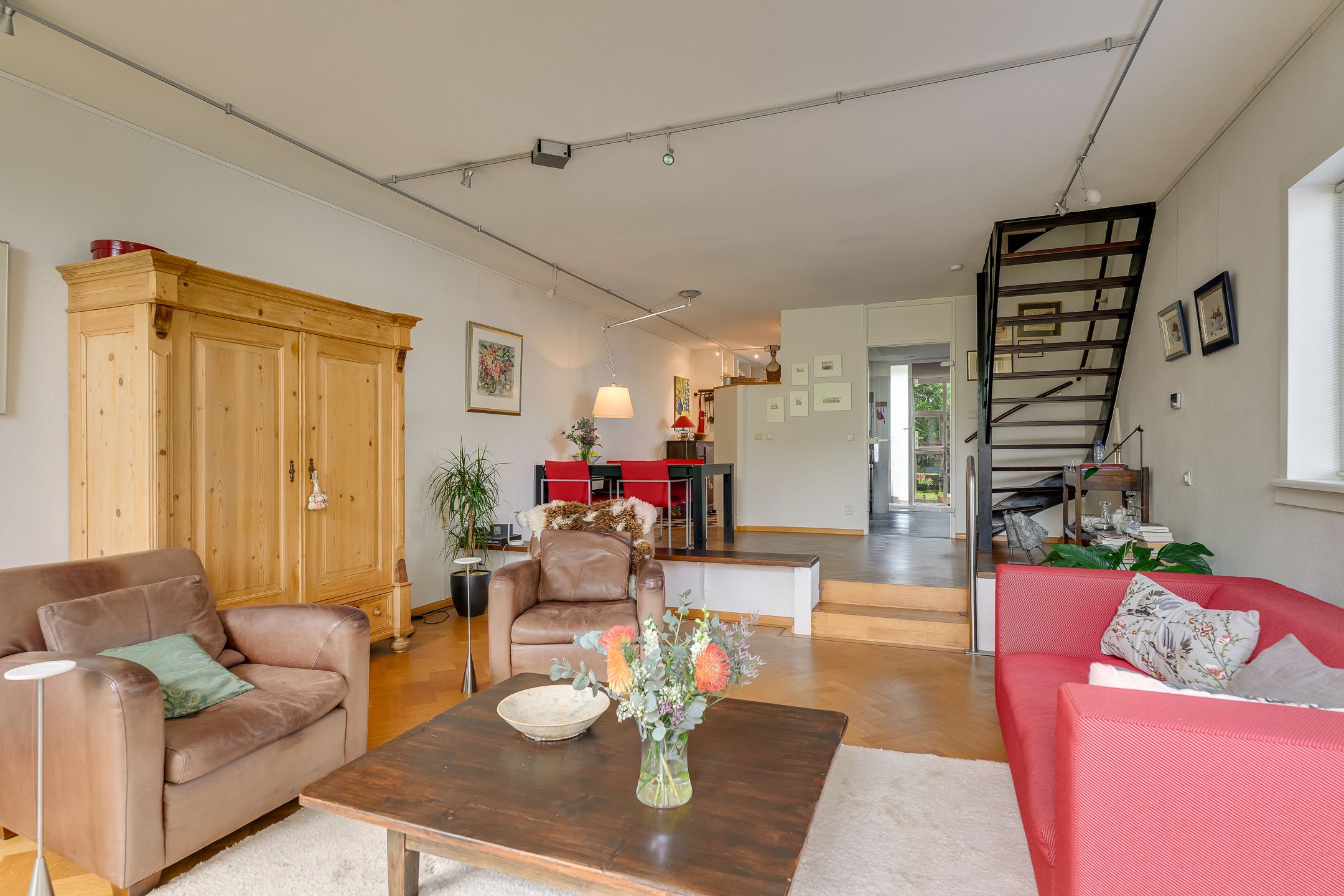 Foto 12 van Dotterbloem 17