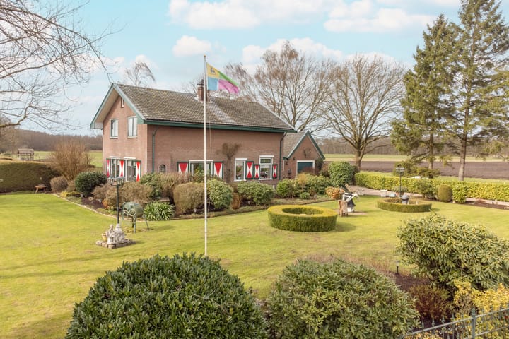Vrijstaande woning te koop: Schoolpad 15, Uddel