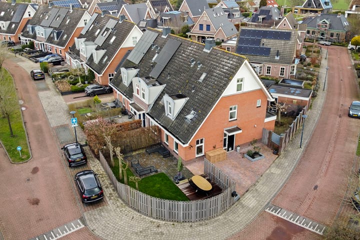 Foto 2 van Mari Andriessenhof 34