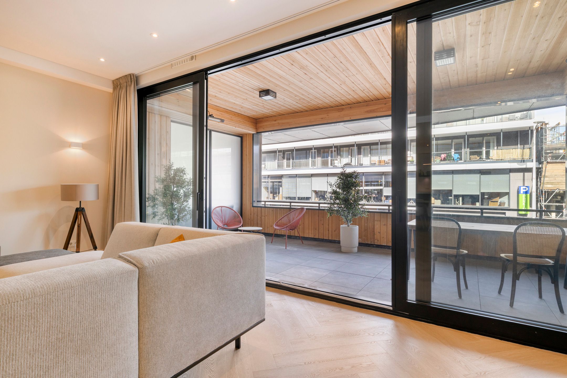 Foto 18 van Oosterweezenstraat 101-K