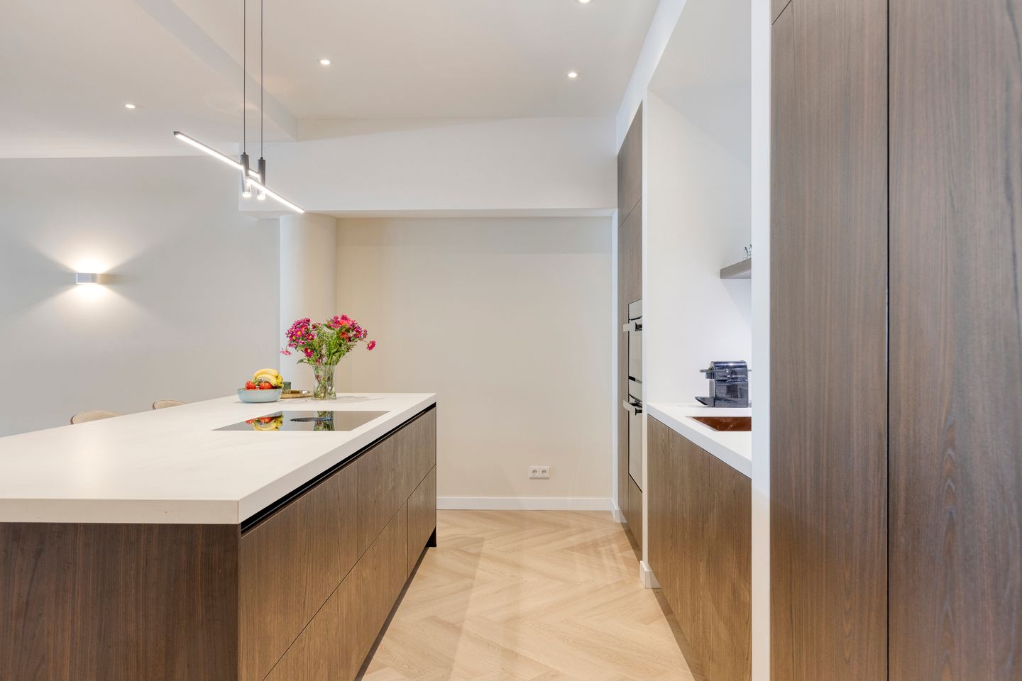 Foto 25 van Oosterweezenstraat 101-K