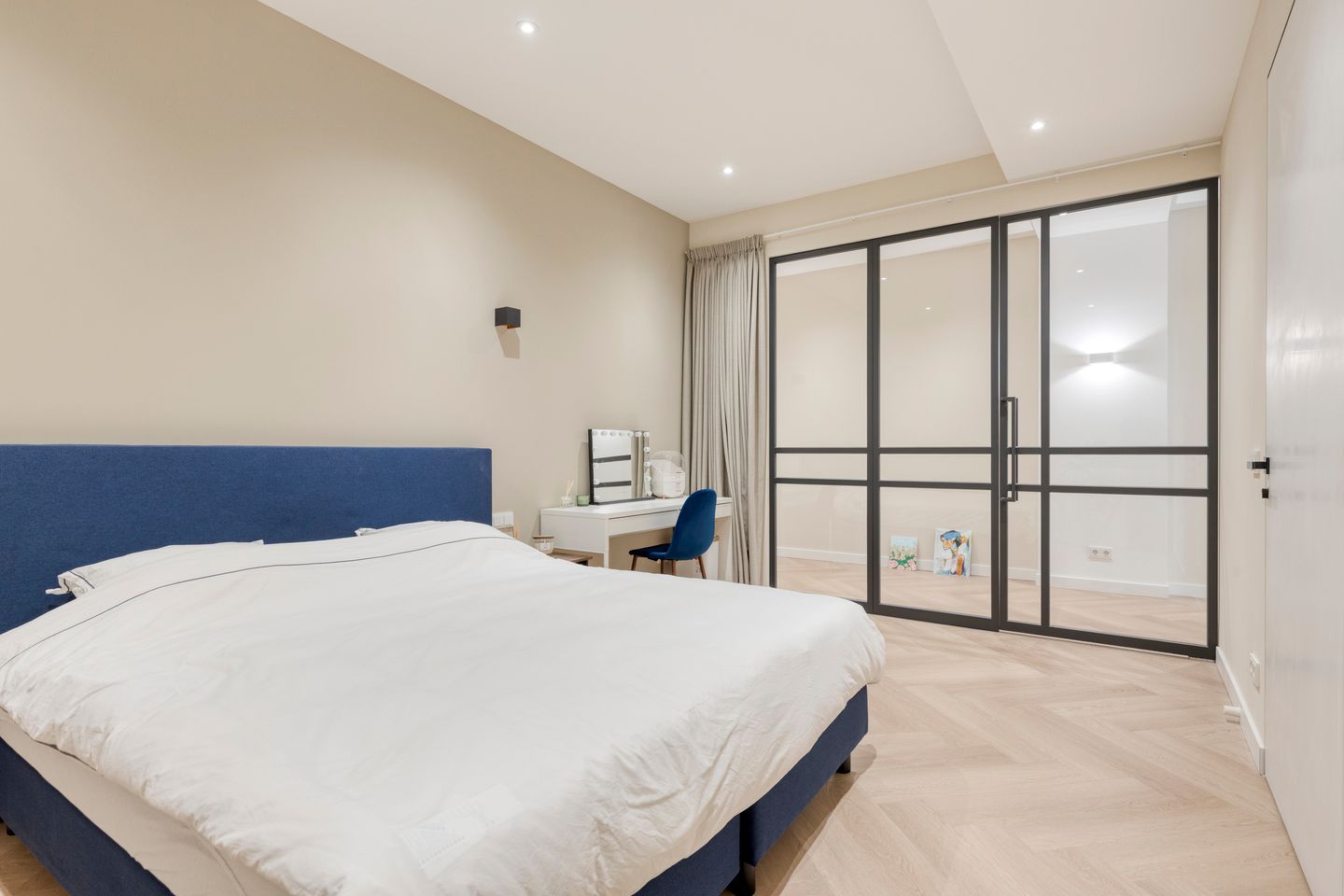 Foto 49 van Oosterweezenstraat 101-K