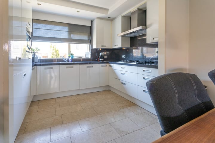 Photo 5 of Lou Bandystraat 16