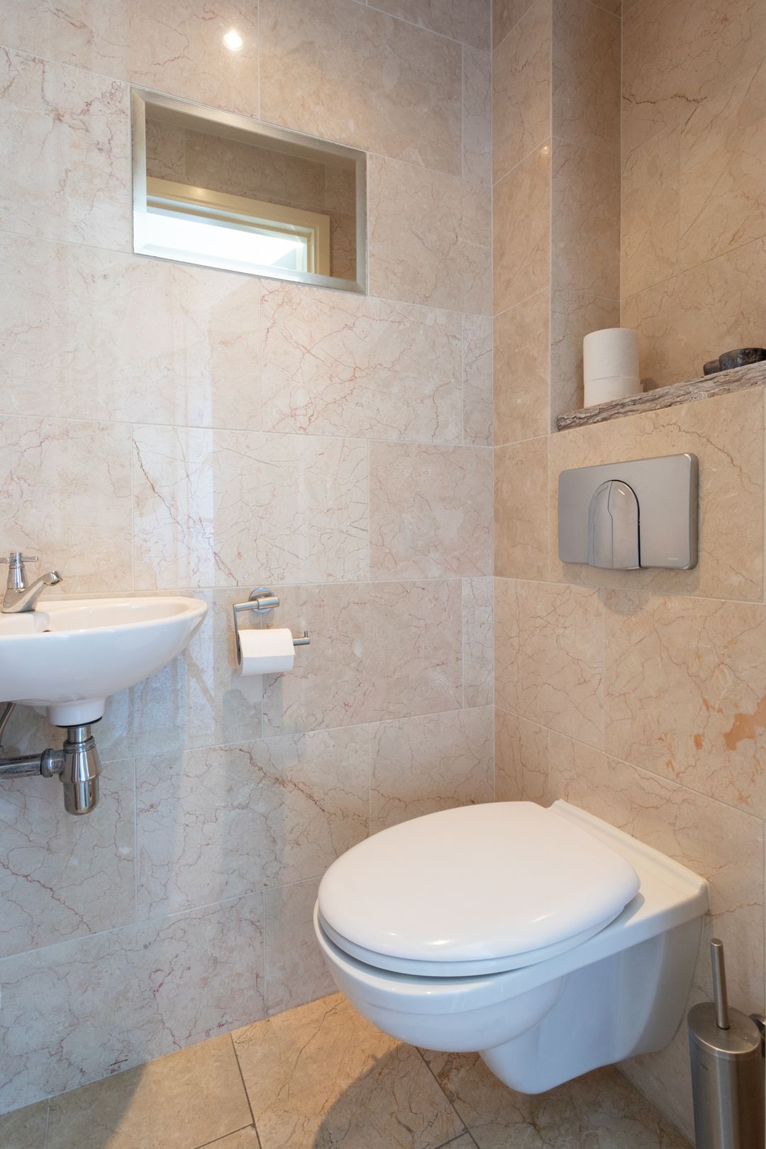 Photo 16 of Lou Bandystraat 16