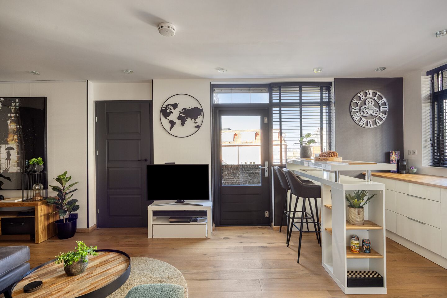 Modern Move-in Ready Apartment with Terrace and Optional Garage in Hardinxveld-Giessendam — 14