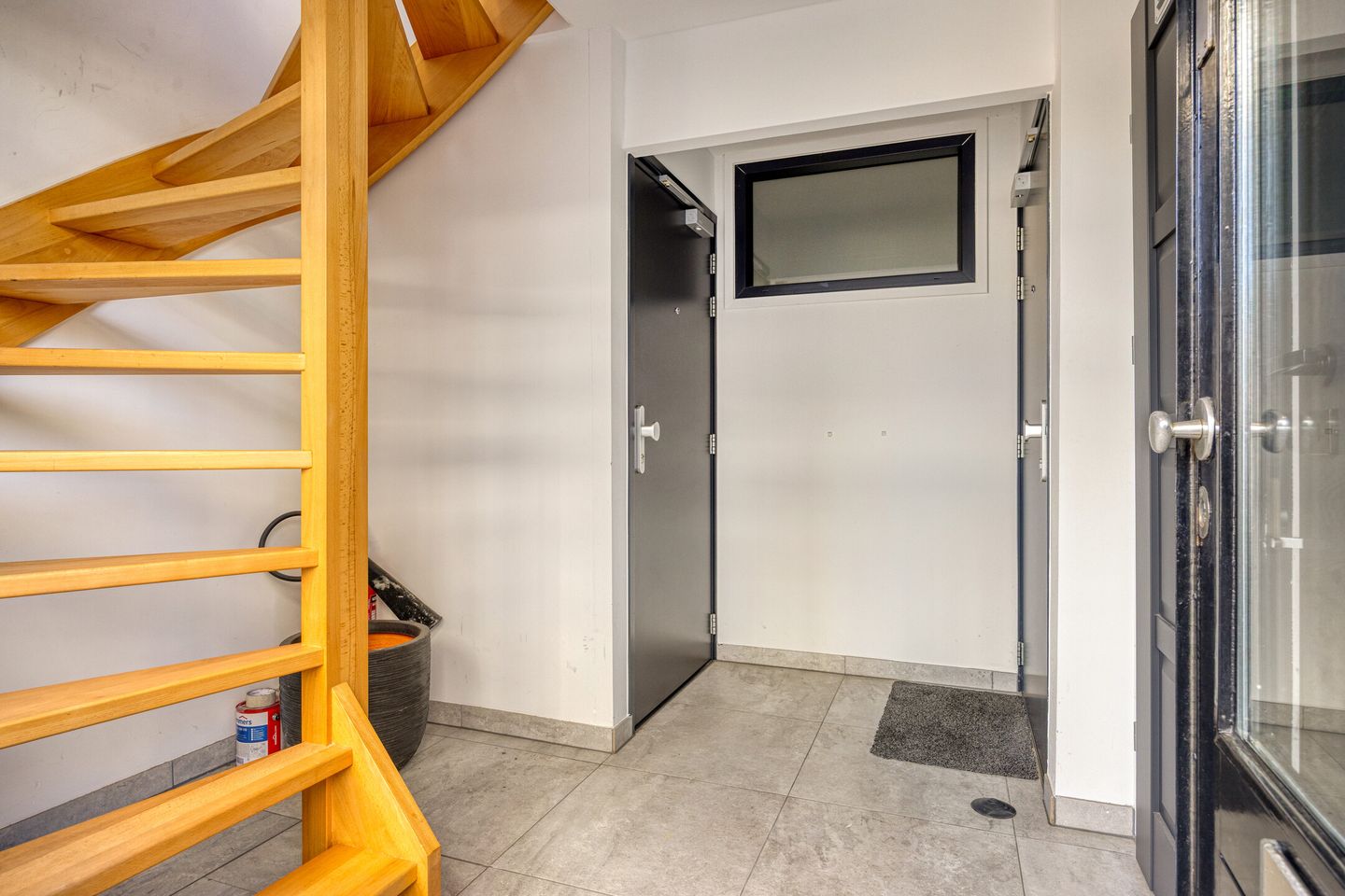 Modern Move-in Ready Apartment with Terrace and Optional Garage in Hardinxveld-Giessendam — 29