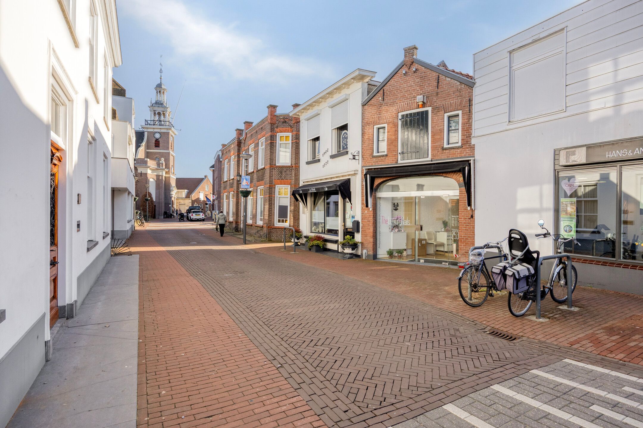 Modern Move-in Ready Apartment with Terrace and Optional Garage in Hardinxveld-Giessendam — 36