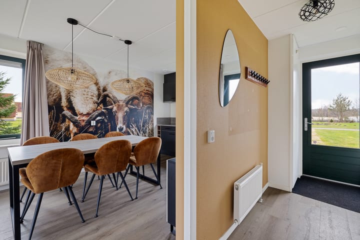 Vrijstaande woning te koop: Oranjekanaal NZ 10-0011, Wezuperbrug