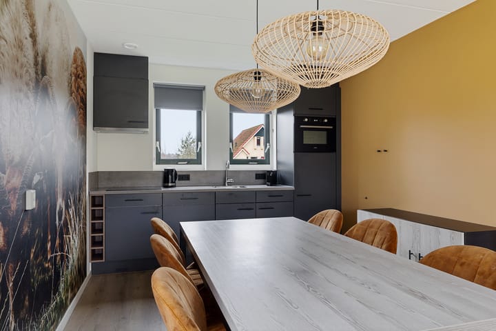 Vrijstaande woning te koop: Oranjekanaal NZ 10-0011, Wezuperbrug