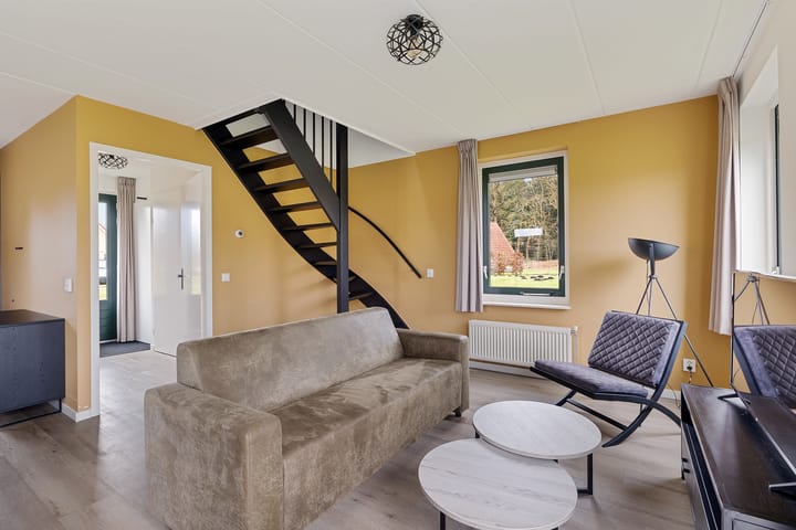 Vrijstaande woning te koop: Oranjekanaal NZ 10-0011, Wezuperbrug