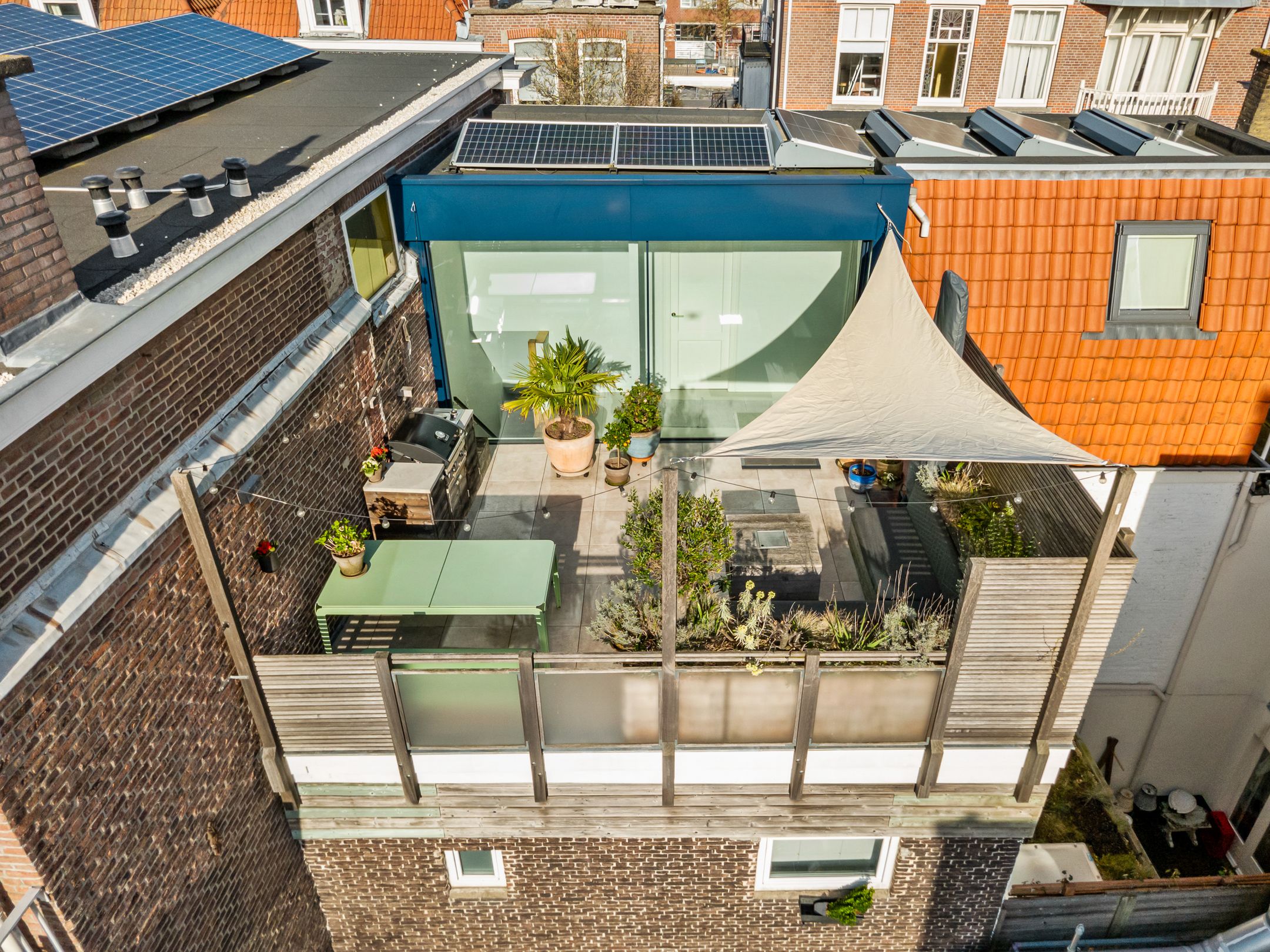 Unique Townhouse with Wine Cellar and Rooftop Terrace in Zeeheldenkwartier — 30