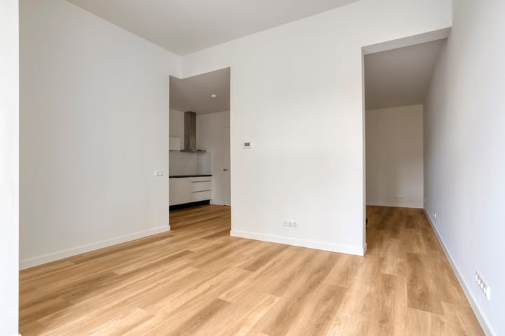 Photo 2 of Zuiderbleek 1-A