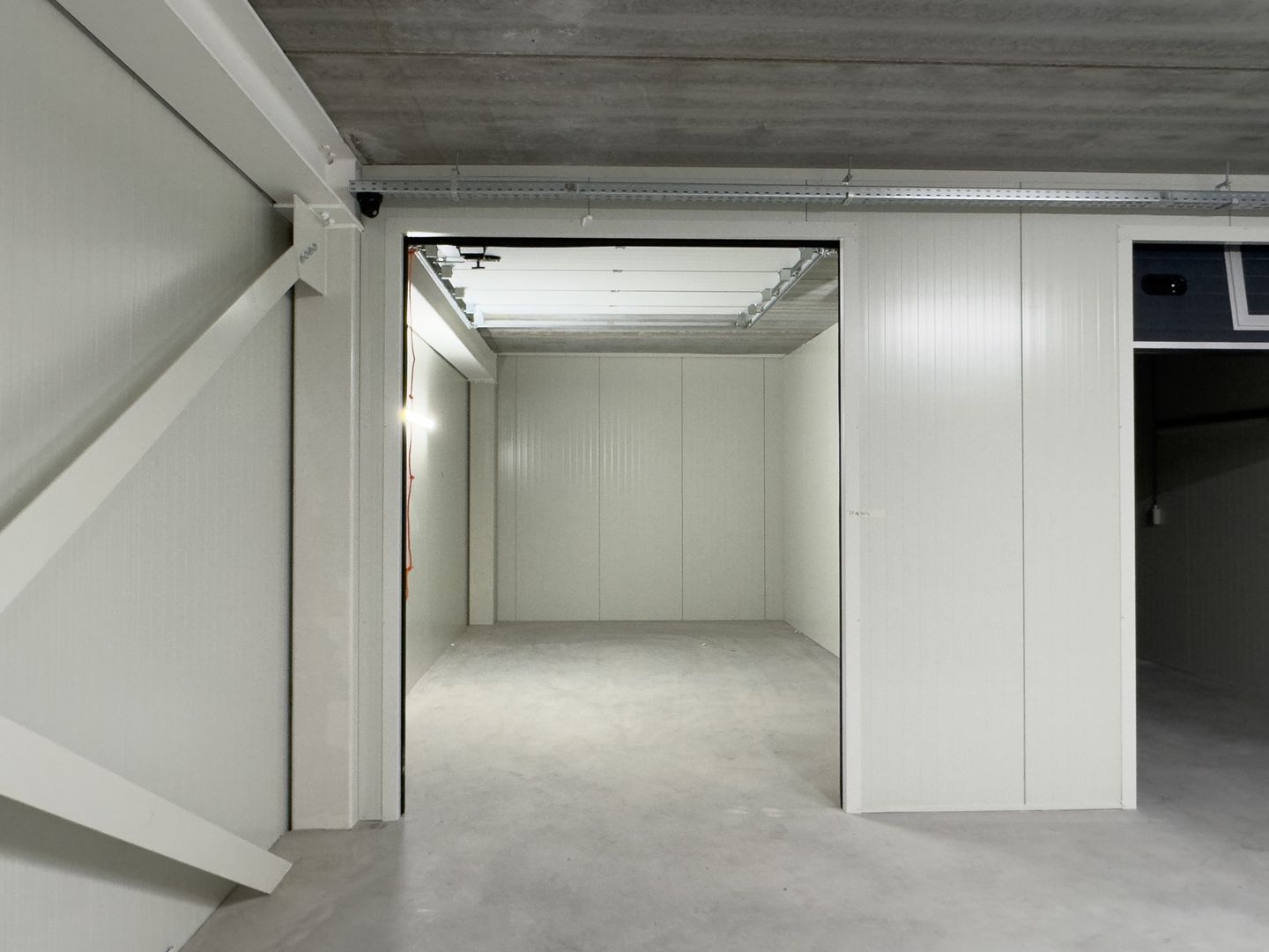 Bekijk foto 1 van Steur 154