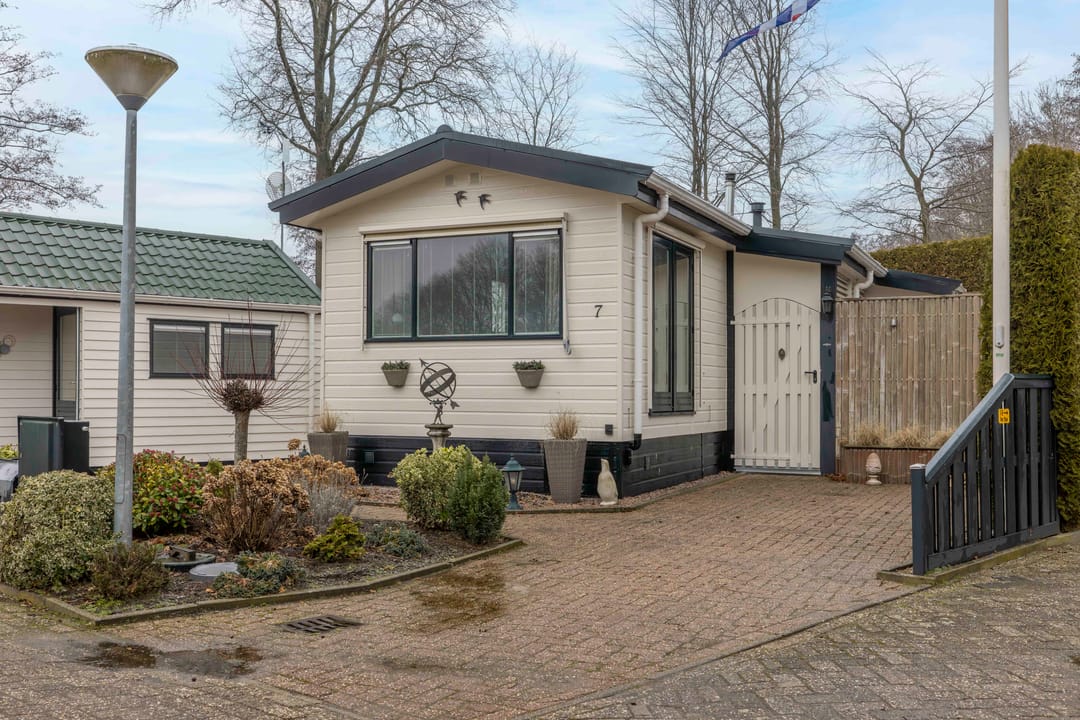 Foto 2 van Joerelaan 1-07