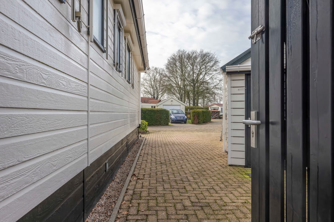 Foto 37 van Joerelaan 1-07