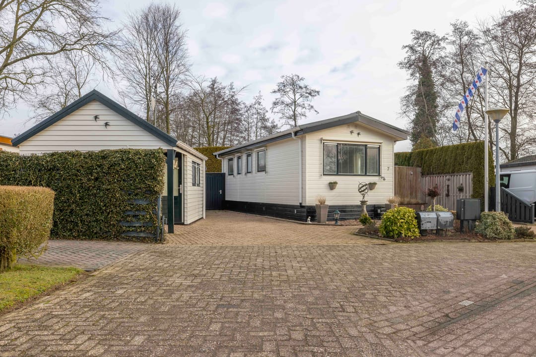 Foto 41 van Joerelaan 1-07