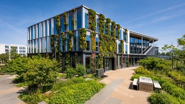 Scorpius 171, Hoofddorp