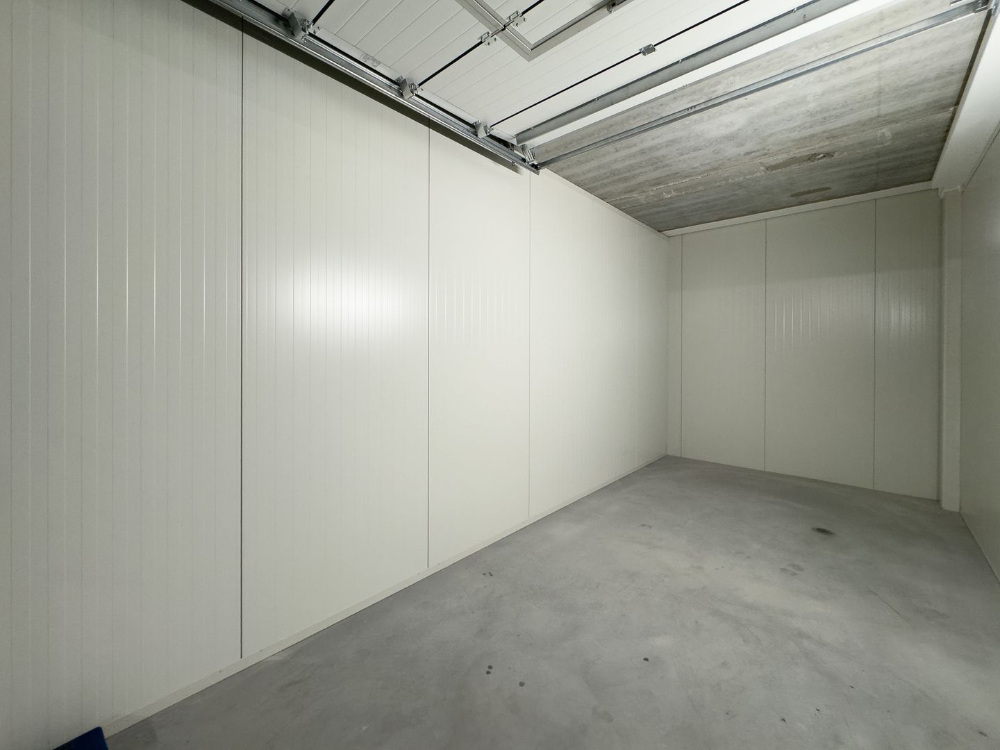 Bekijk foto 3 van Steur 240