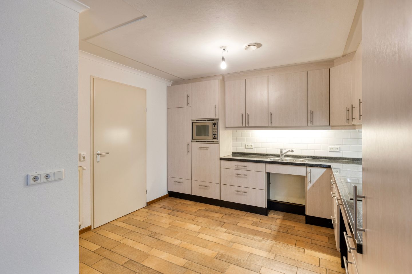 Foto 14 van Burgemeester Magneestraat 28-A