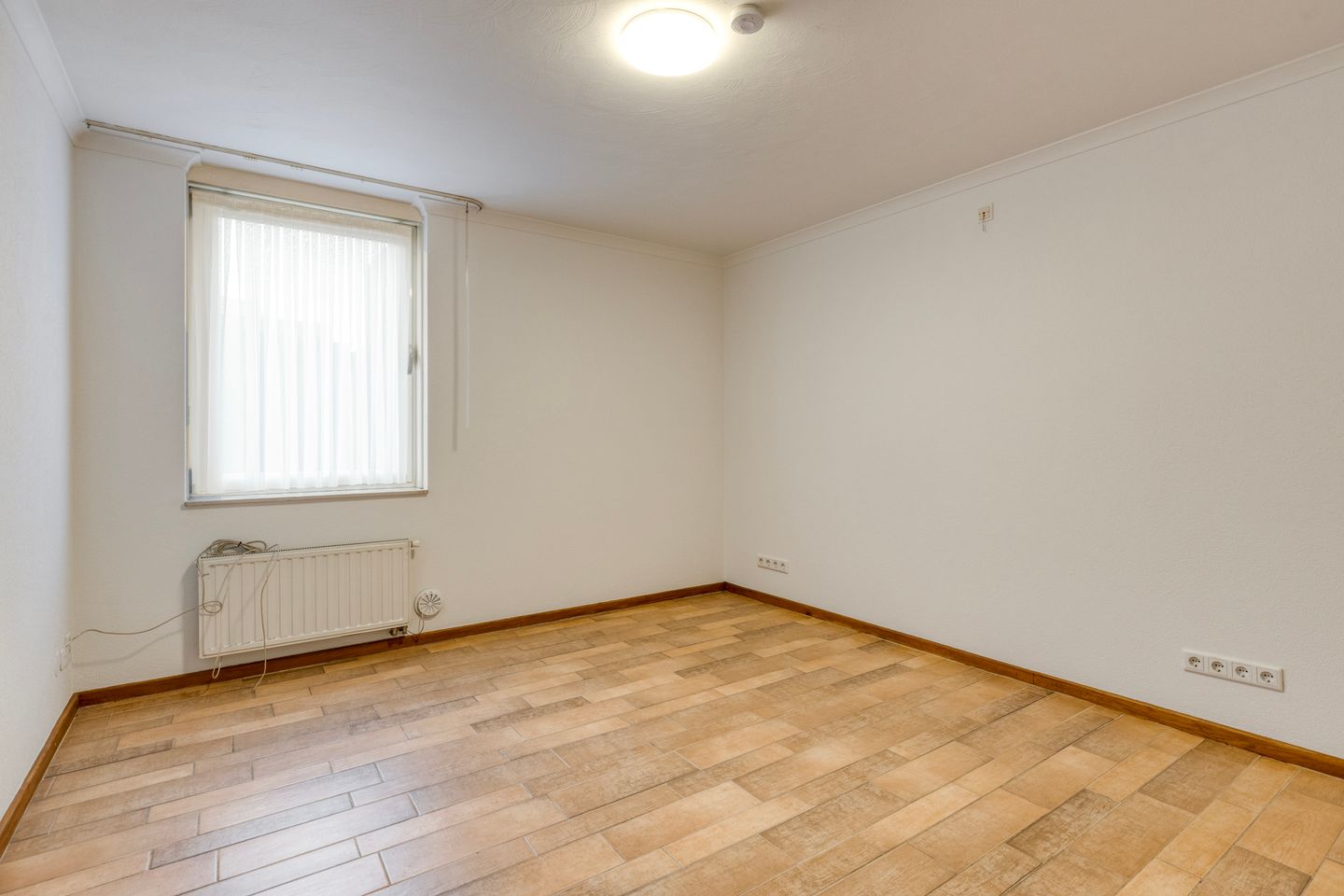 Foto 19 van Burgemeester Magneestraat 28-A