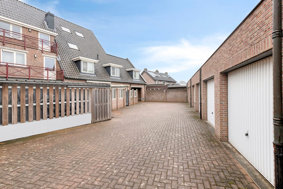 Foto 31 van Burgemeester Magneestraat 28-A