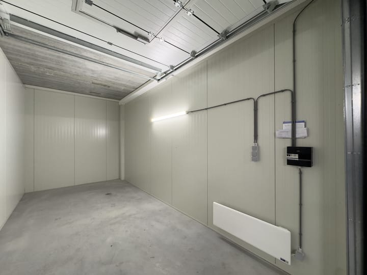 Foto 2 van Steur 240