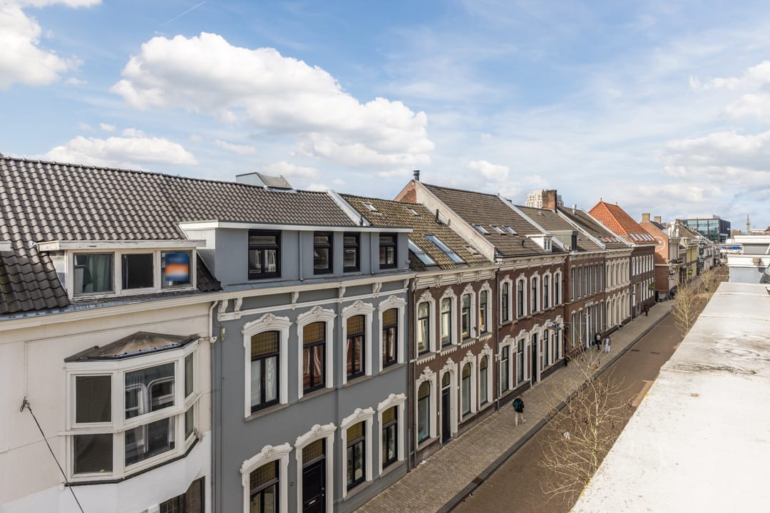 3-room apartment with sunny balcony near Tilburg center — 30