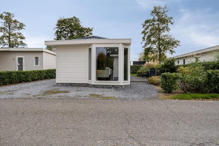 Photo 3 of Rijksstraatweg 186-251