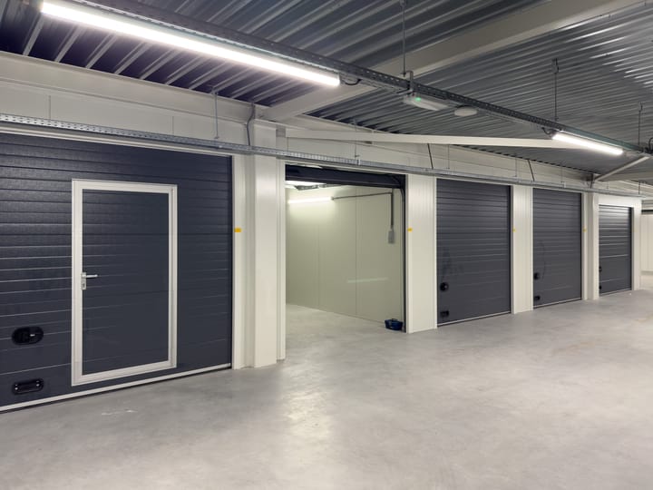 Foto 4 van Steur 370