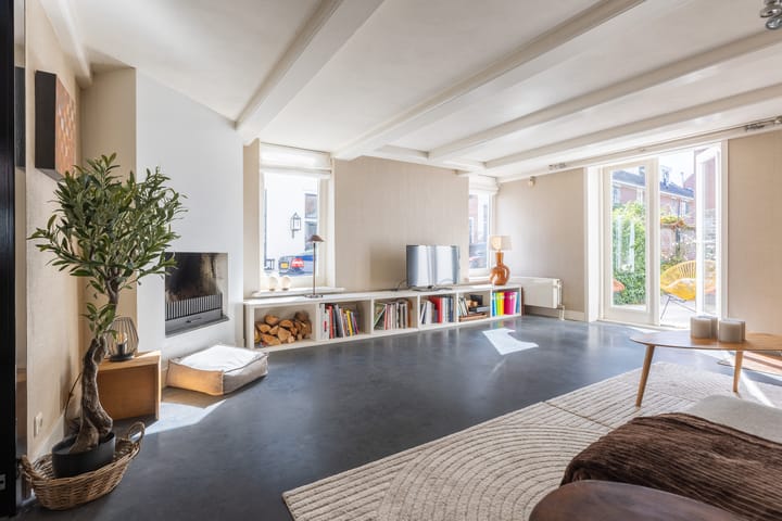 Hoekwoning te koop: Peperstraat 14, Naarden