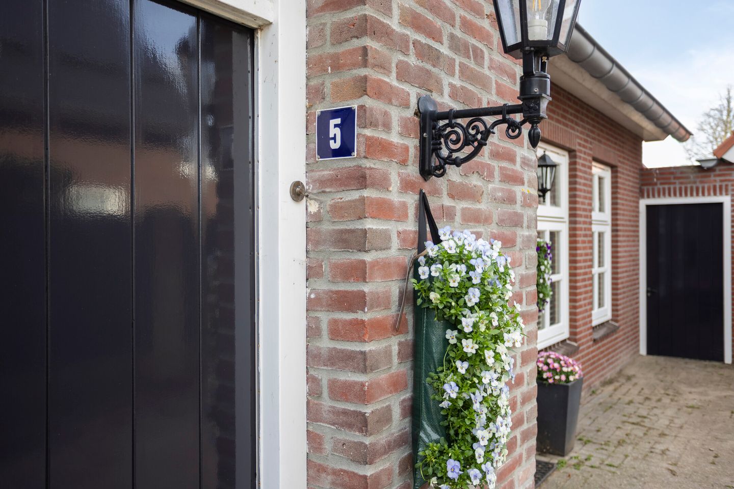 Photo 35 of Wiegersmastraat 5