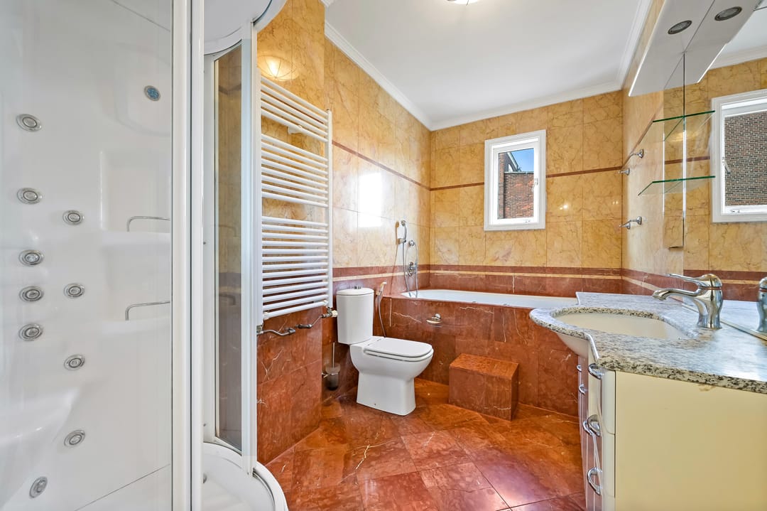 Foto 26 van Rijklof van Goensstraat 44