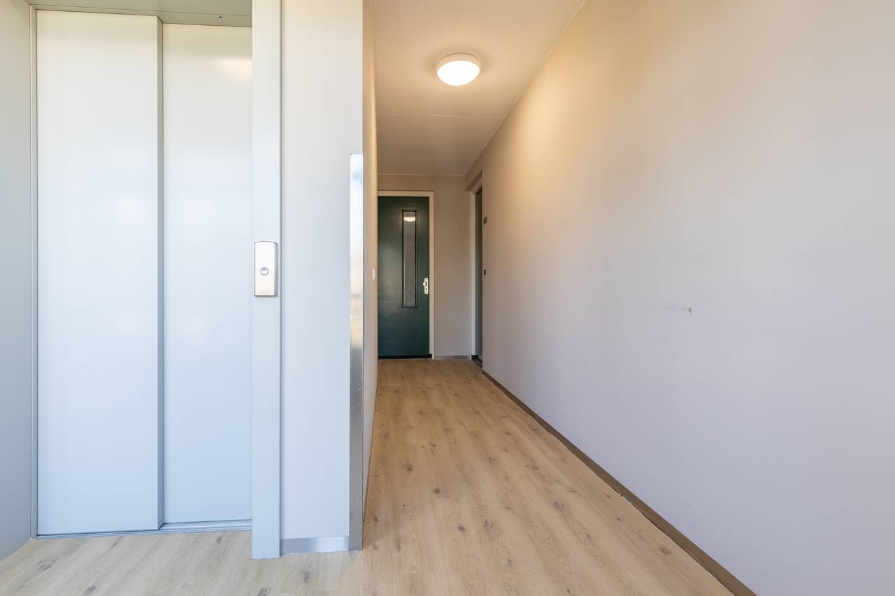 Photo 9 of Dorpsweg 127-D