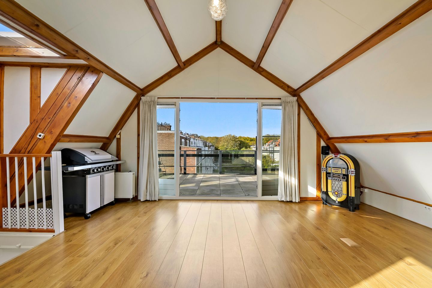 Foto 40 van Rijklof van Goensstraat 44