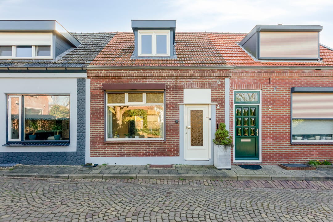 Photo 1 of Bovensteenakkers 4