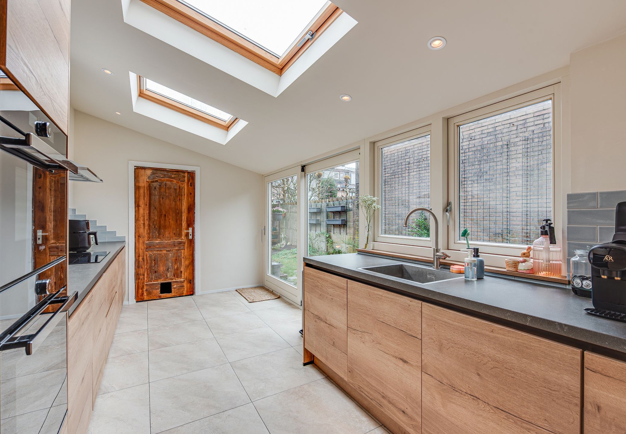 Foto 3 van Gerard Doulaan 7