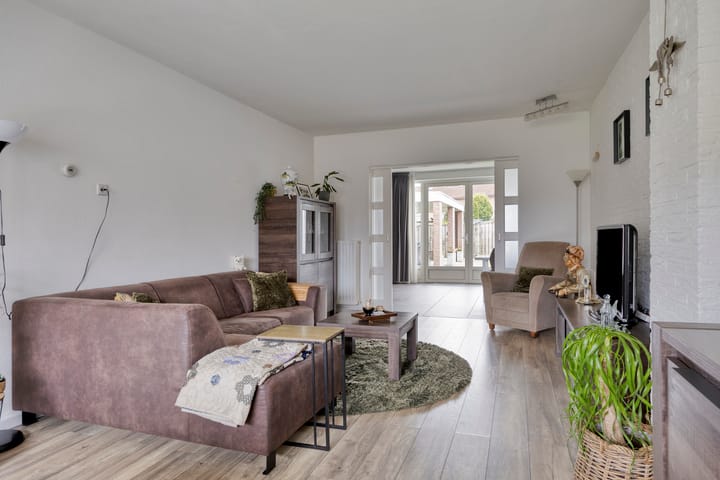 Photo 3 of Borretstraat 39