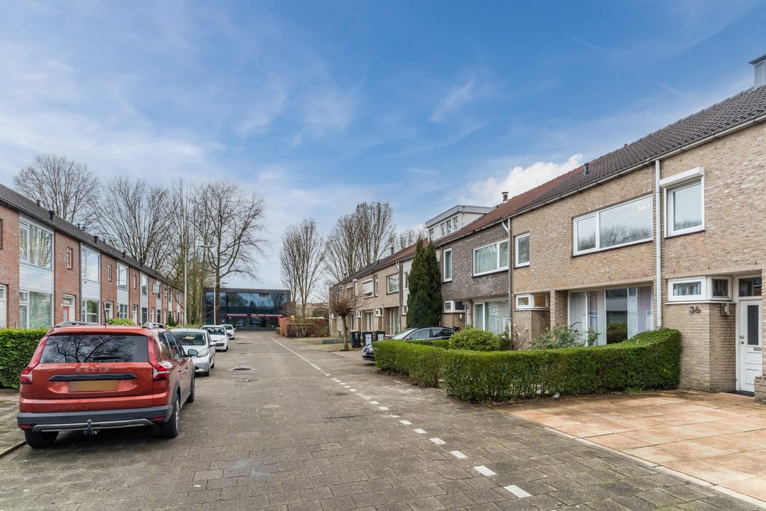 Photo 46 of Perosistraat 34